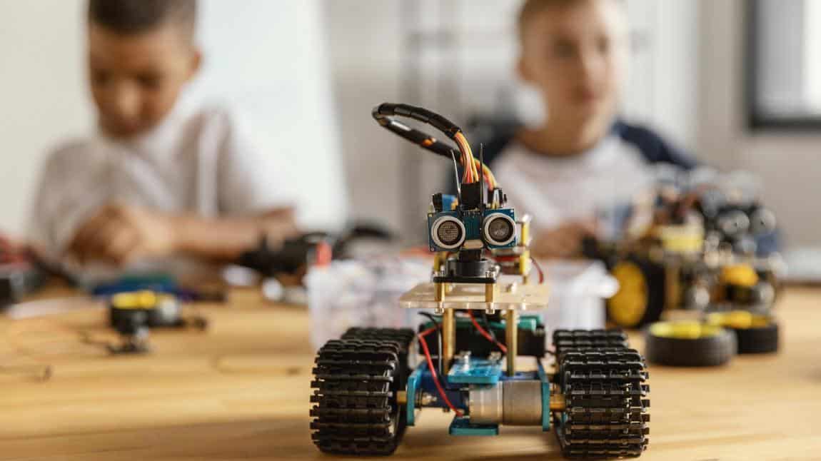 27 Robot ve Projemiz Ulusal Yarışmalara Katılıyor.